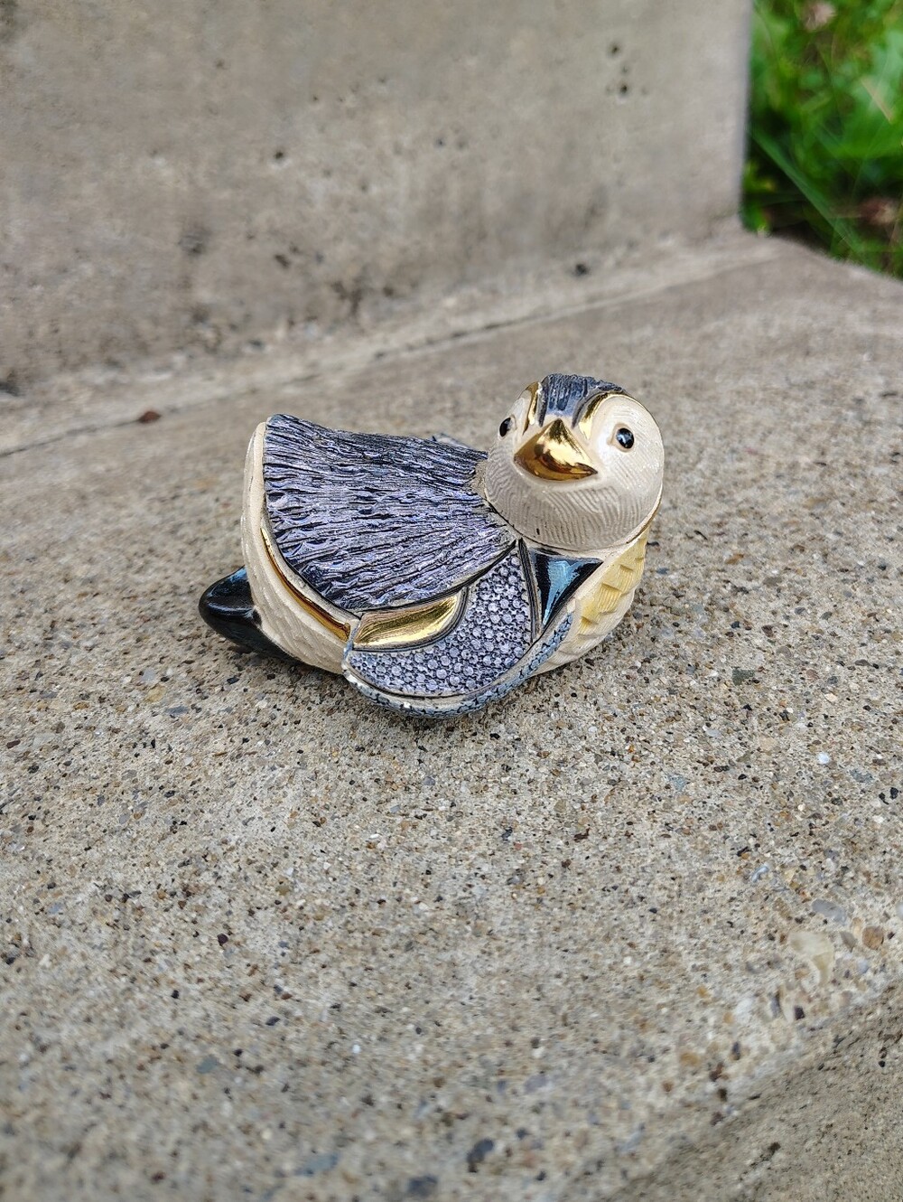 De Rosa Rinconada Penguin Chick Figurine Gold Platinum Ceramic Uruguay